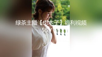 18号社区夫妻 投稿互换交流群泄密流出 暴发户老王和年轻小媳妇性感情趣装自拍视图