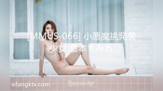   风骚气质小少妇伺候两个蒙面大哥，被后入爆草还要给大哥喂奶吃