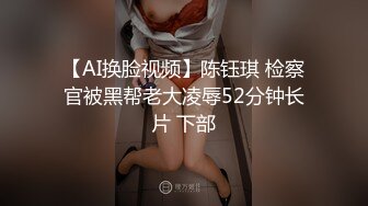  酒店偷拍骚女开房接客，洗完澡直接开操，主动骑乘位抽插，张开双腿操，表情一脸享受