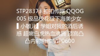 可爱的年轻金发女郎 Haley 和 Coco 一起来镇上。他们不是在找人，而是一个不知道是什么击中他的人……一个肌肉发达的大男人，他知道如何一次处理两个鞭炮。