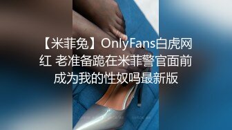 这两货也太急了吧女厕直接干起来门都不关一下