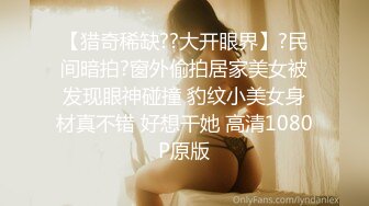 几乎蓝筒裙气质美眉