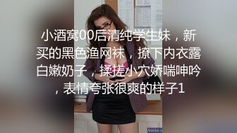 【真实饭店熟妇老板娘勾搭厨师舔逼】高潮喷水让厨师舔干净，主动女上位，熟妇是真的败火