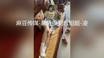 小小年纪就很骚小萝莉嫩的出水无毛超肥美穴假屌抽插浪叫连连道具换着轮番上翘起屁股后入抽插搞得小逼湿湿哒