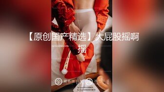 -极品瑜伽教练牛仔裤女神上演一字马 这个姿势干逼礼物不断 肤白貌美 罕见尤物